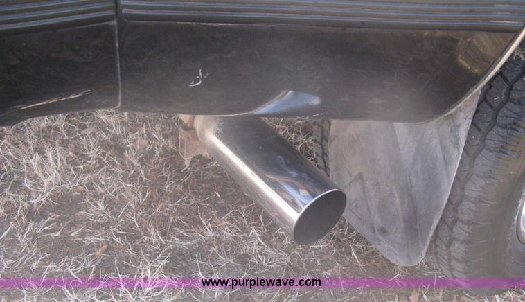 image for item B8370 1993 Chevrolet Silverado 3500 extended cab pickup truck