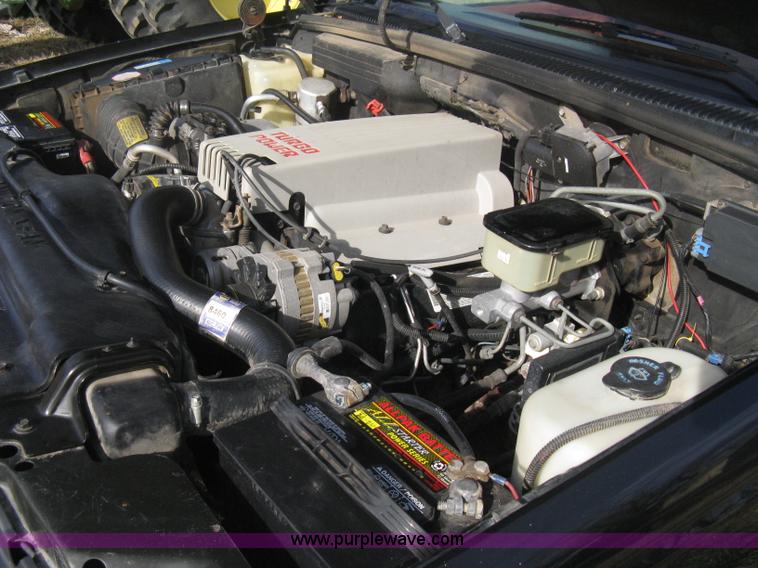 image for item B8370 1993 Chevrolet Silverado 3500 extended cab pickup truck