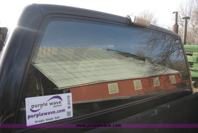 image for item B8370 1993 Chevrolet Silverado 3500 extended cab pickup truck