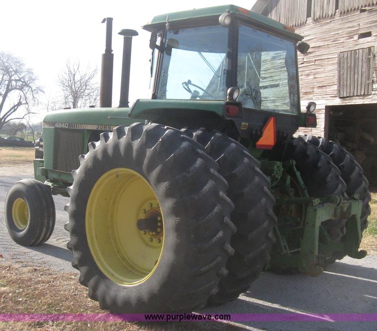 image for item B8375 1980 John Deere 4640 tractor