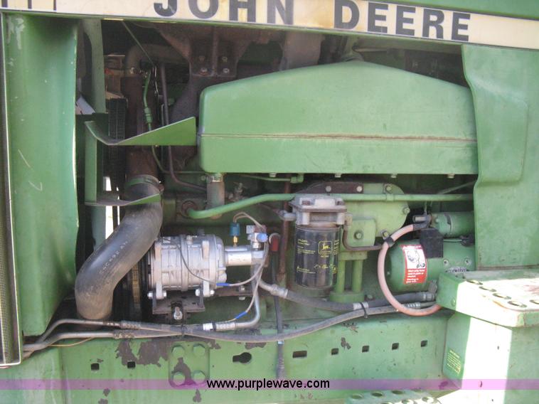 image for item B8375 1980 John Deere 4640 tractor