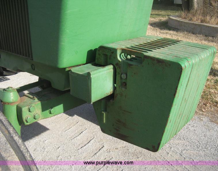 image for item B8375 1980 John Deere 4640 tractor