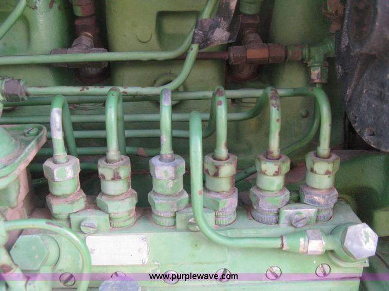 image for item B8375 1980 John Deere 4640 tractor