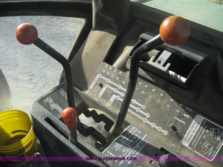 image for item B8375 1980 John Deere 4640 tractor