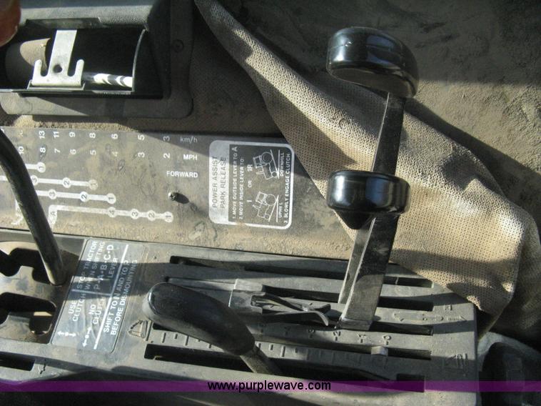 image for item B8375 1980 John Deere 4640 tractor