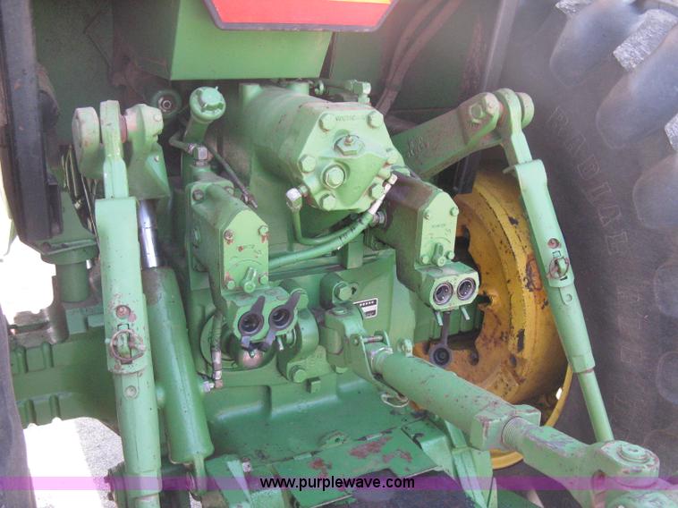 image for item B8375 1980 John Deere 4640 tractor