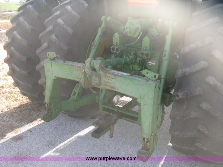 image for item B8375 1980 John Deere 4640 tractor