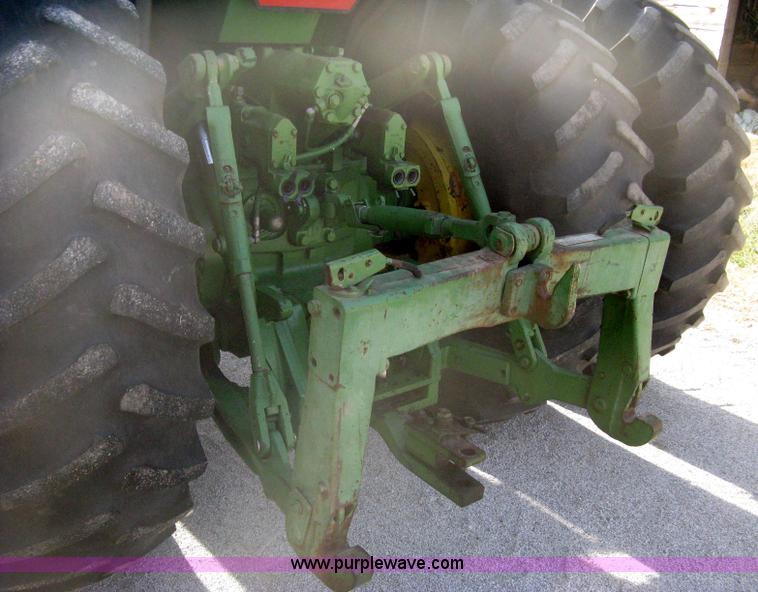 image for item B8375 1980 John Deere 4640 tractor