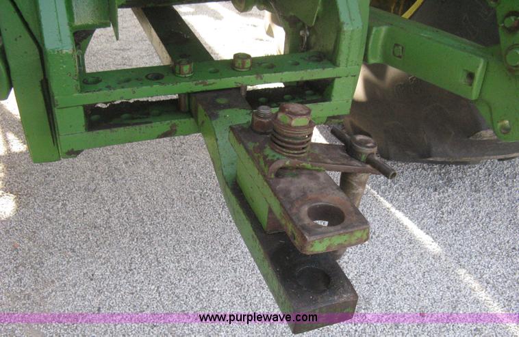 image for item B8375 1980 John Deere 4640 tractor