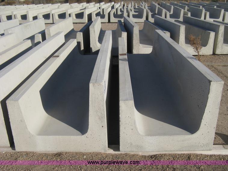image for item B8474 (12) concrete feed bunks