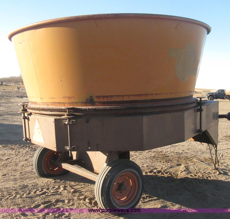 image for item B8483 Roto-Grind tub grinder