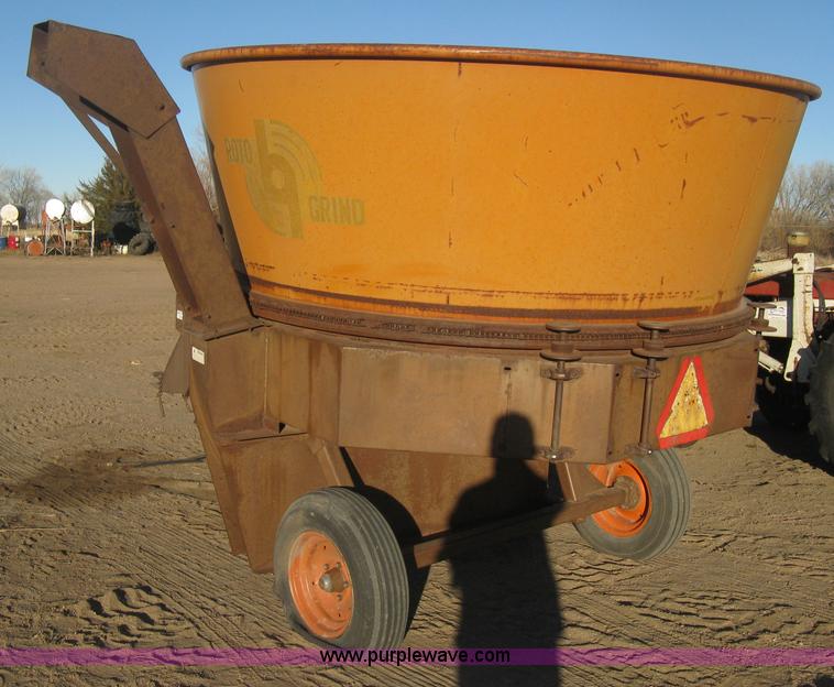 image for item B8483 Roto-Grind tub grinder