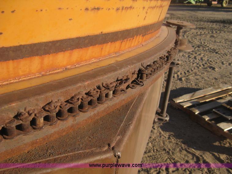 image for item B8483 Roto-Grind tub grinder