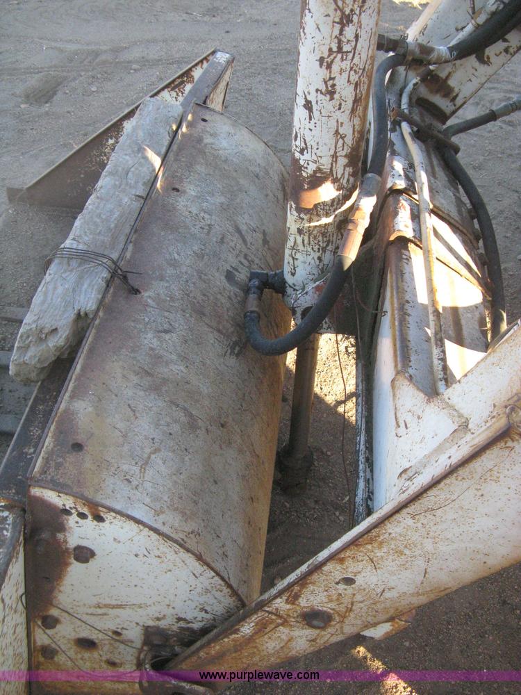 image for item B8484 International 504 tractor