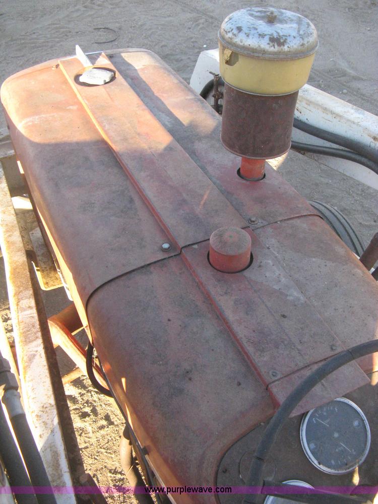 image for item B8484 International 504 tractor