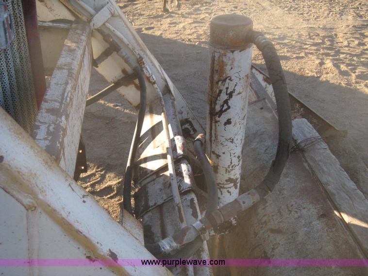 image for item B8484 International 504 tractor