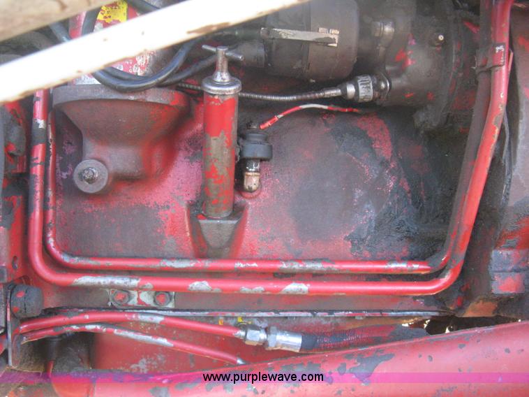 image for item B8484 International 504 tractor