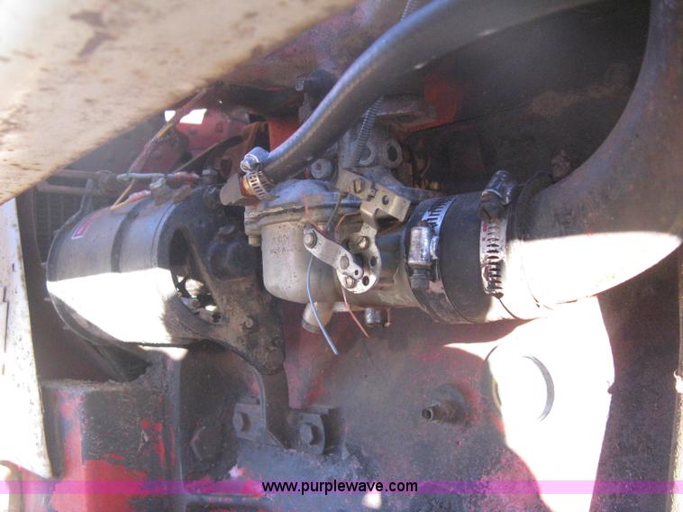 image for item B8484 International 504 tractor