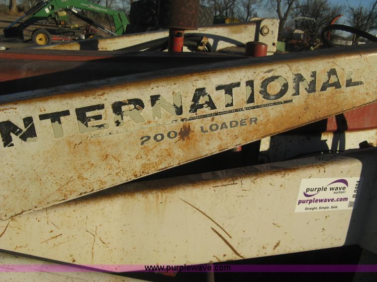 image for item B8484 International 504 tractor