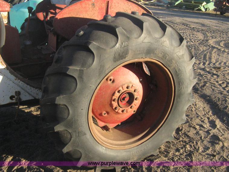 image for item B8484 International 504 tractor