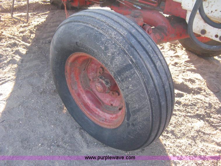 image for item B8484 International 504 tractor