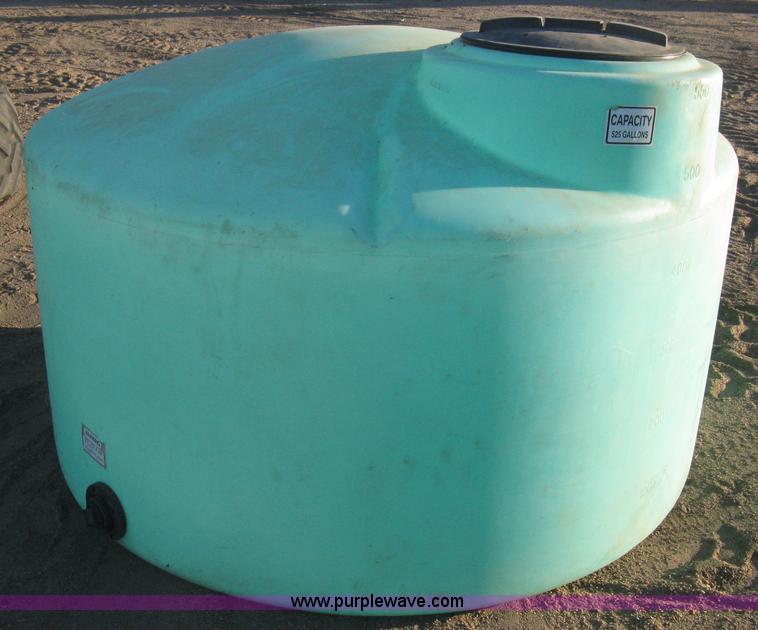 image for item B8485 525 gallon poly tank