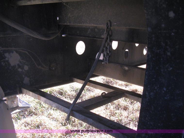 image for item B8486 2004 Transcraft step deck flatbed trailer