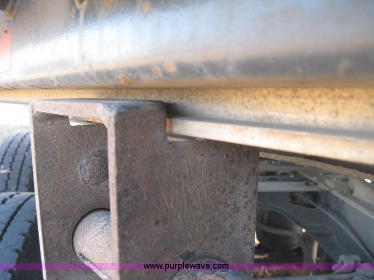 image for item B8486 2004 Transcraft step deck flatbed trailer