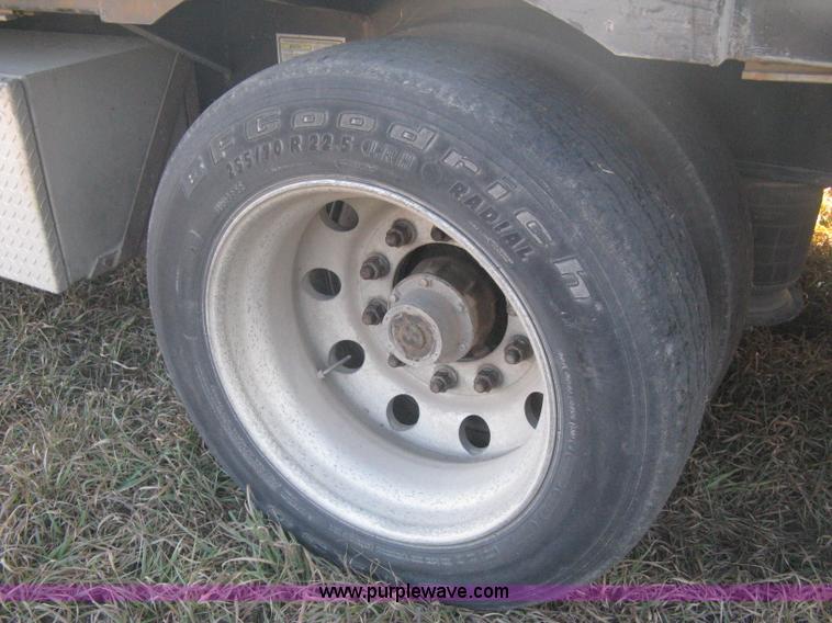 image for item B8486 2004 Transcraft step deck flatbed trailer