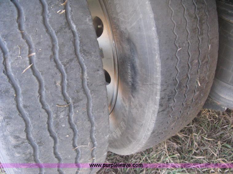 image for item B8486 2004 Transcraft step deck flatbed trailer