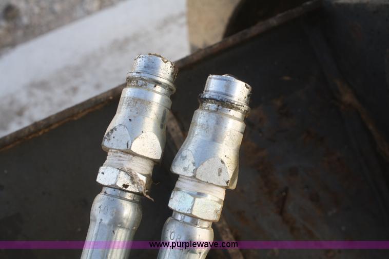 image for item C2247 Bobcat Doosan 88" grapple bucket for wheel loader