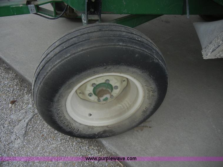 image for item D4539 Unverferth 275 gravity wagon