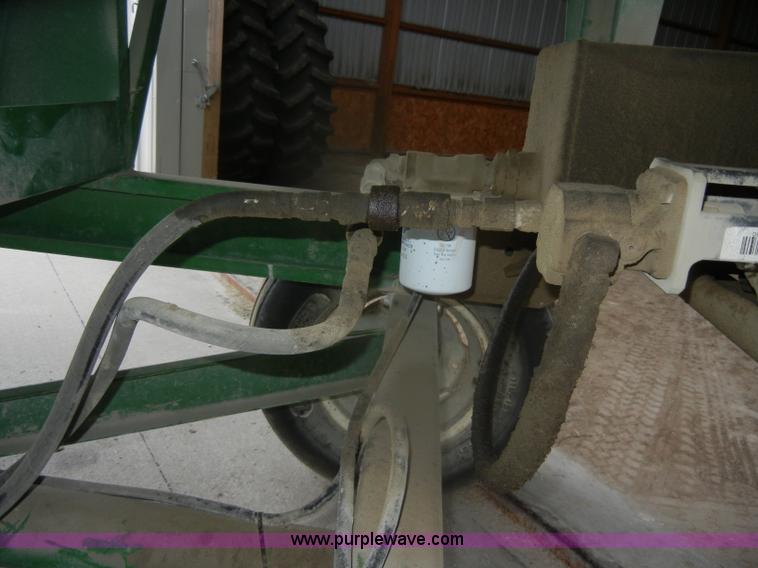 image for item D4539 Unverferth 275 gravity wagon