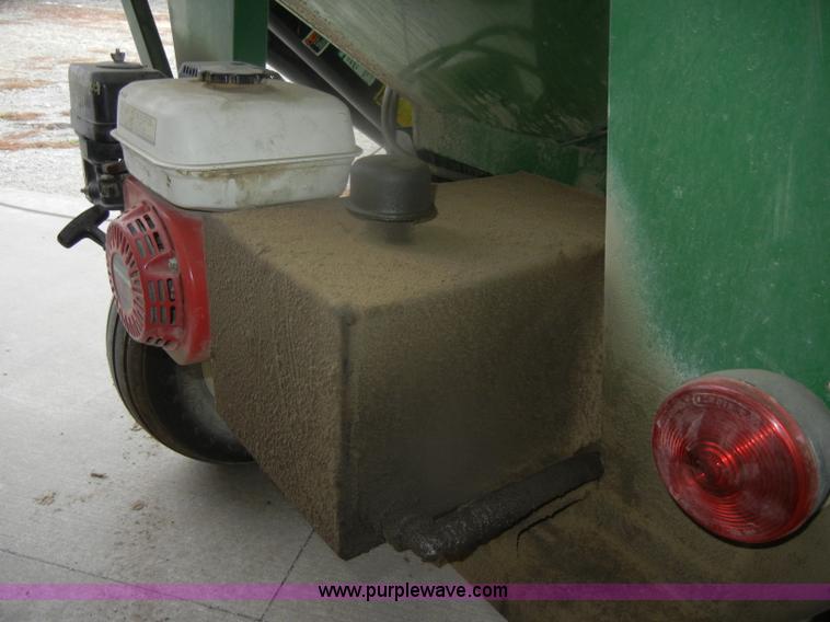 image for item D4539 Unverferth 275 gravity wagon