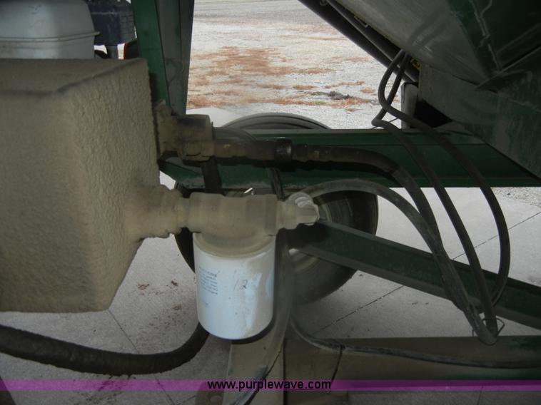 image for item D4539 Unverferth 275 gravity wagon