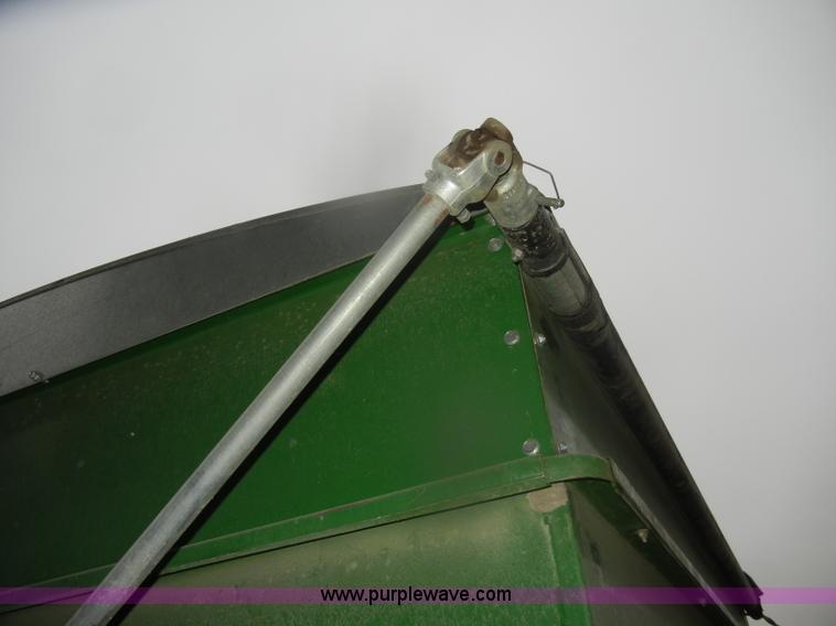 image for item D4539 Unverferth 275 gravity wagon