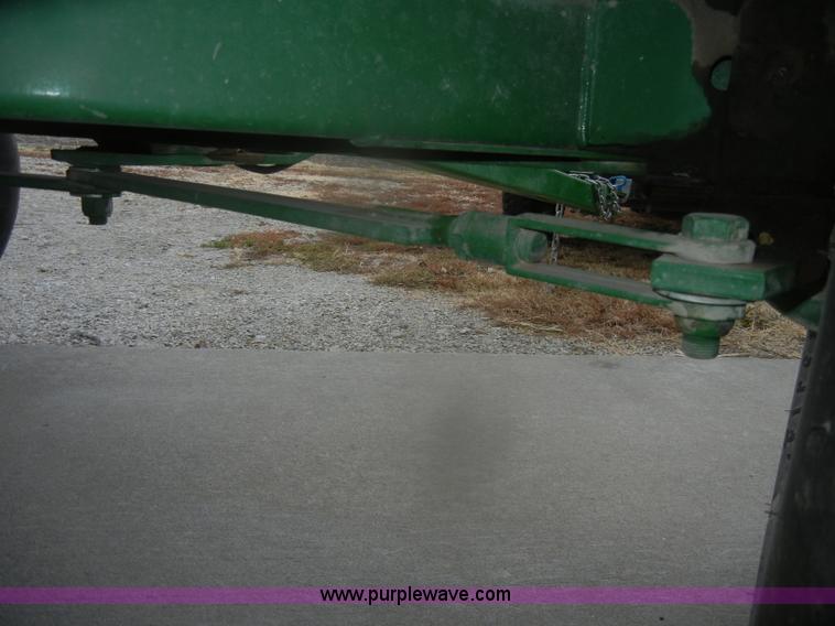 image for item D4539 Unverferth 275 gravity wagon