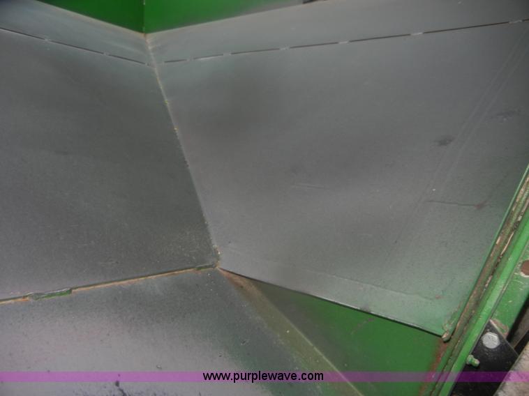 image for item D4539 Unverferth 275 gravity wagon