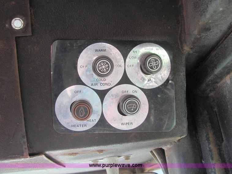 image for item E2674 1974 Steiger Bearcat II 4WD articulated tractor