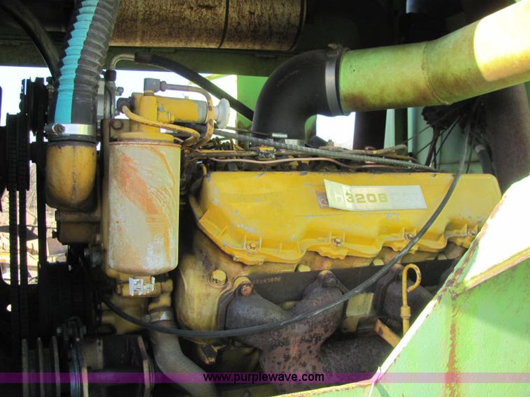 image for item E2674 1974 Steiger Bearcat II 4WD articulated tractor