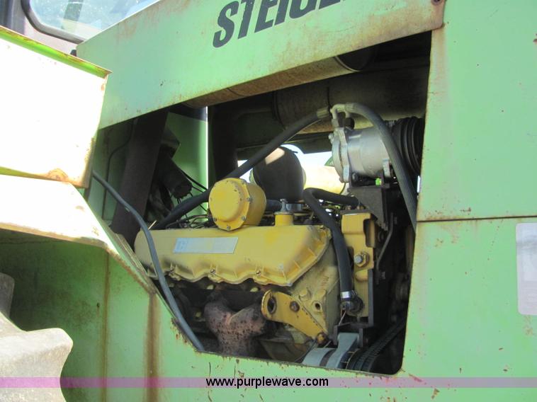 image for item E2674 1974 Steiger Bearcat II 4WD articulated tractor