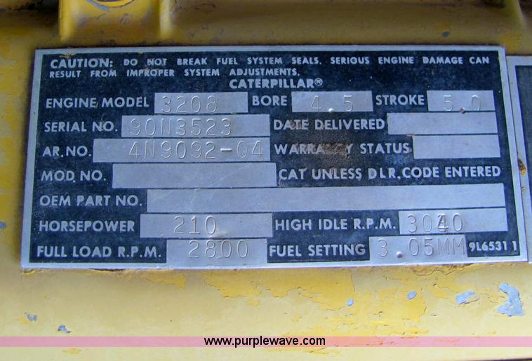 image for item E2674 1974 Steiger Bearcat II 4WD articulated tractor