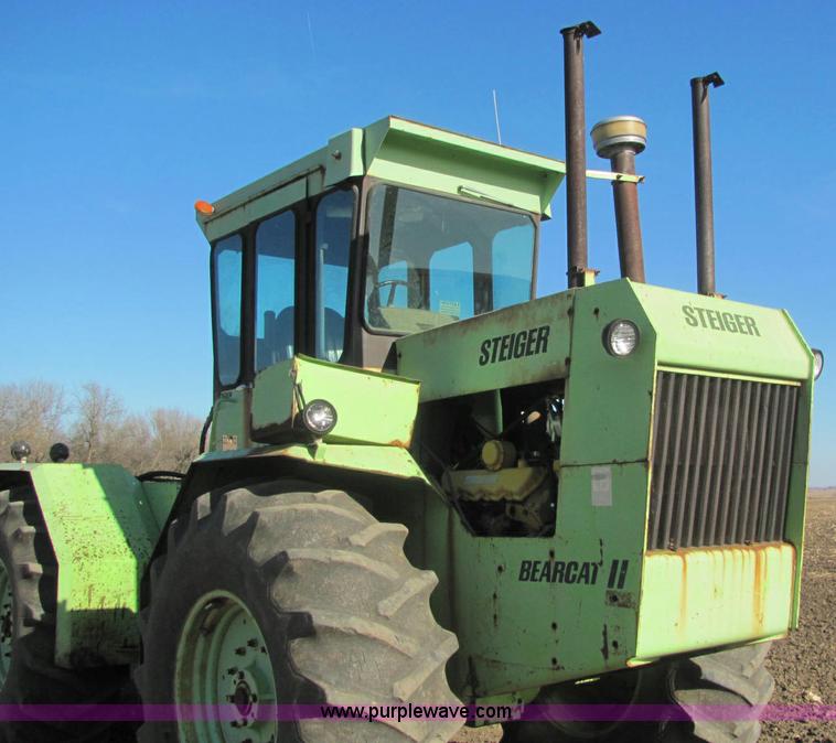 image for item E2674 1974 Steiger Bearcat II 4WD articulated tractor