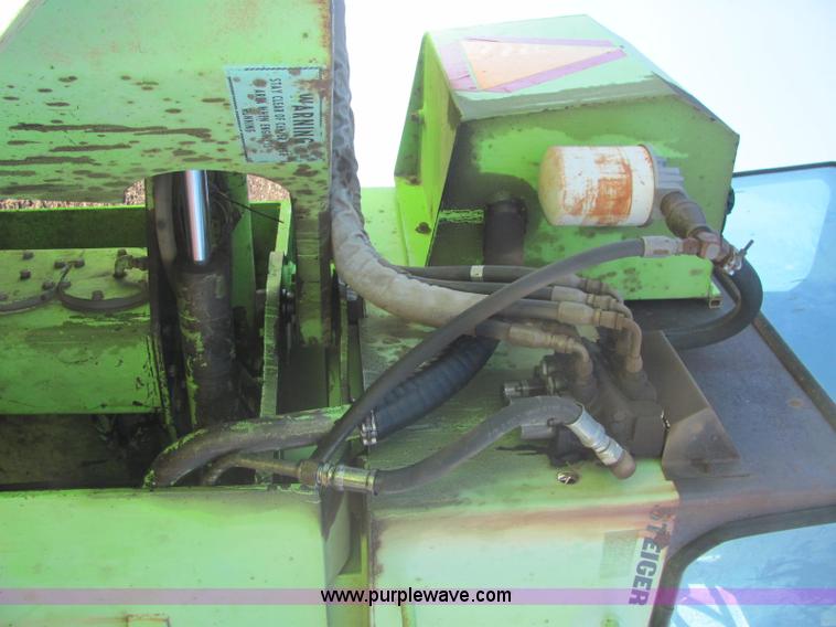 image for item E2674 1974 Steiger Bearcat II 4WD articulated tractor