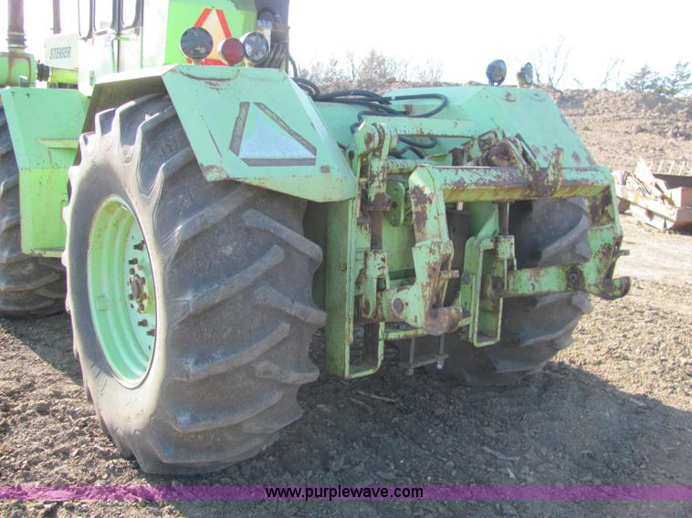 image for item E2674 1974 Steiger Bearcat II 4WD articulated tractor