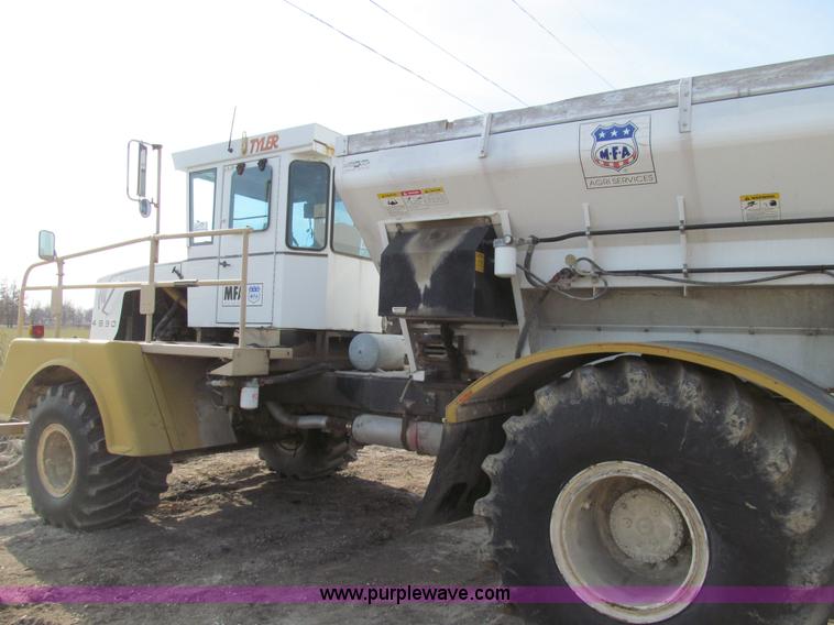 image for item E3584 1997 Tyler 4330 spreader truck