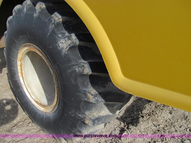 image for item E3584 1997 Tyler 4330 spreader truck