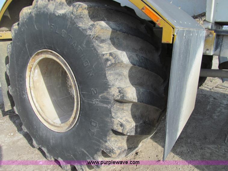 image for item E3584 1997 Tyler 4330 spreader truck