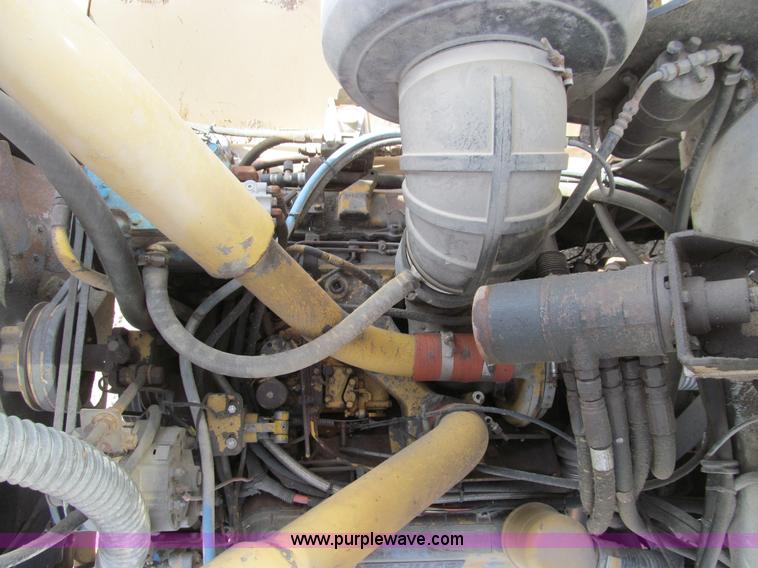 image for item E3584 1997 Tyler 4330 spreader truck