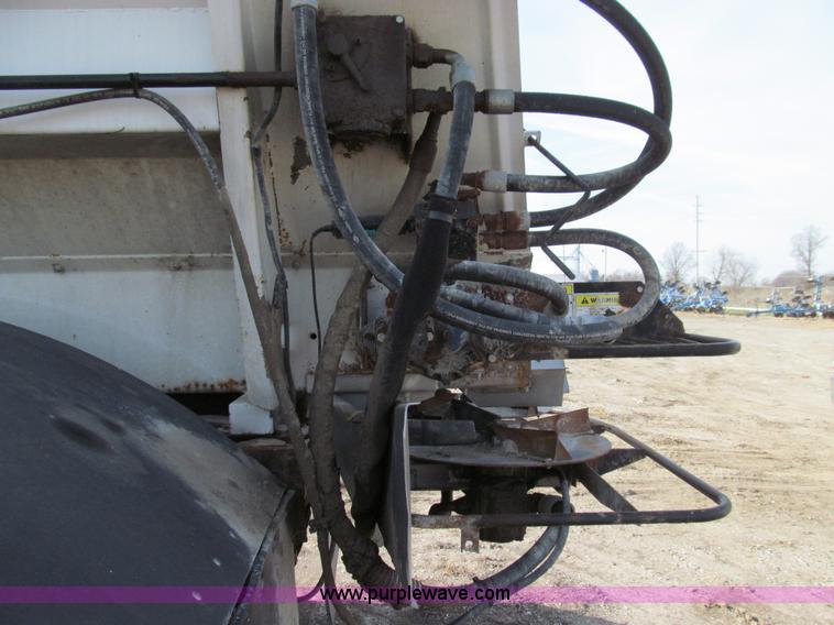 image for item E3584 1997 Tyler 4330 spreader truck